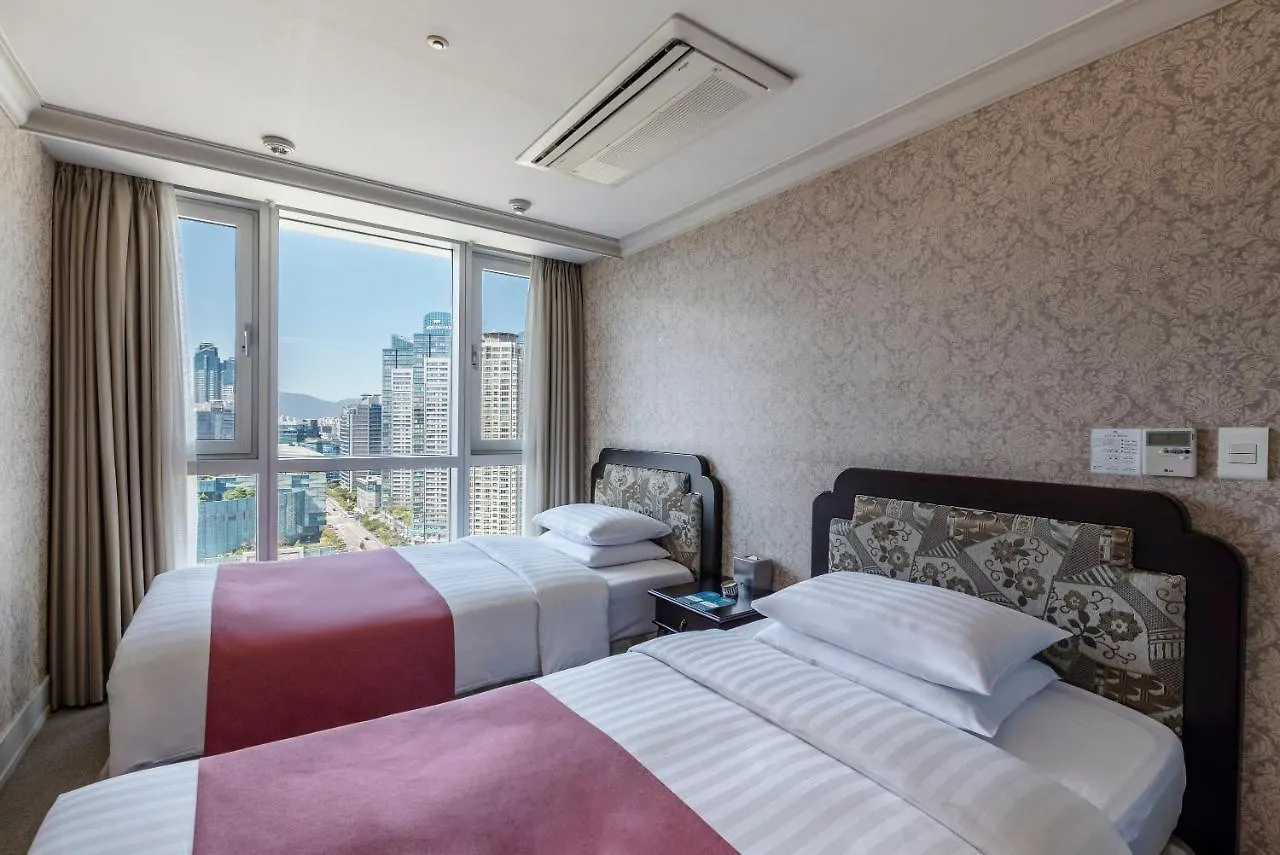 Haeundae Centum Hotel Busan 4*,